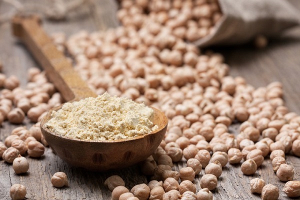 درمان طبیعی سیاهی زیر بغل آرد نخود