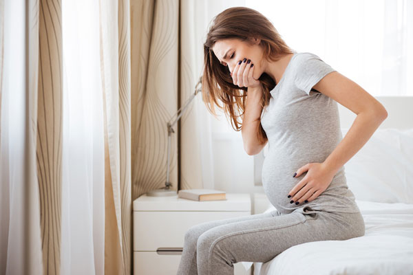 خاصیت رازیانه برای حالت تهوع زنان باردار